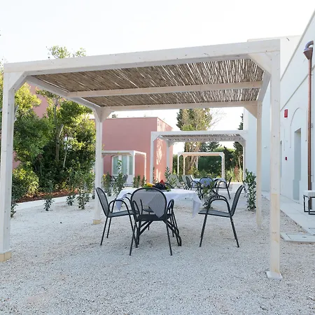 Masseria Mongio Dell'elefante Hotel 4*