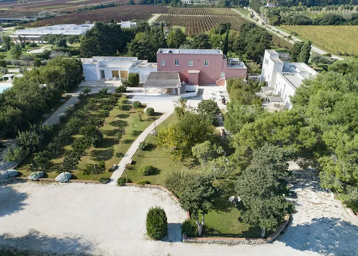 Hotel Masseria Mongio Dell'elefante 4*